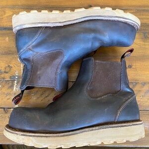 Red Wing Traction Tred Lite 2446 Chelsea Safety Toe 5” Boot Size 9 ($250)